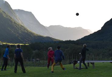 Sunnfjord Folkehogskole Sport Adventure Volley