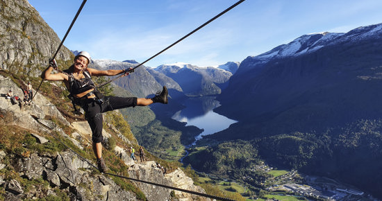 Sunnfjord Folkehogskole Fjellsport Line